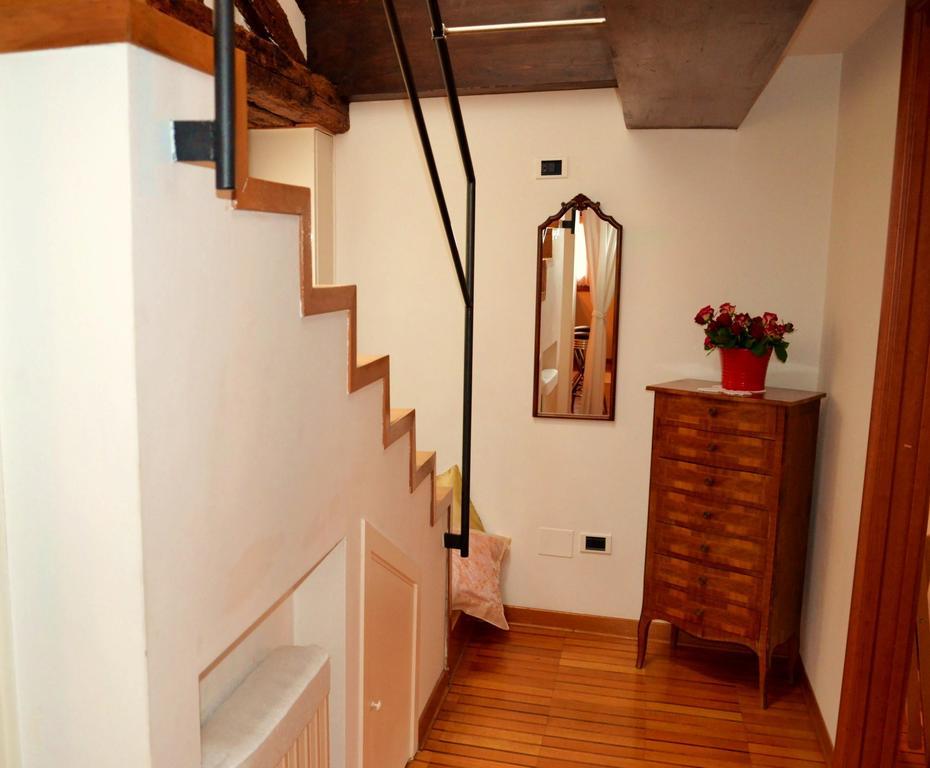 Apartamento Attico San Marco Venecia Habitación foto