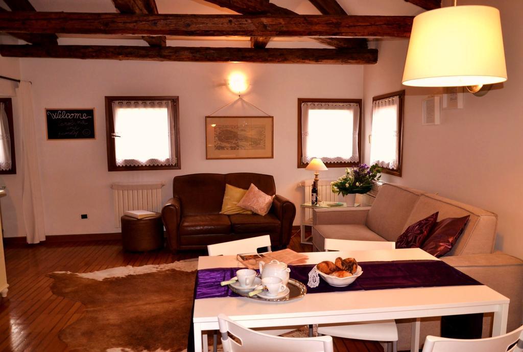 Apartamento Attico San Marco Venecia Habitación foto