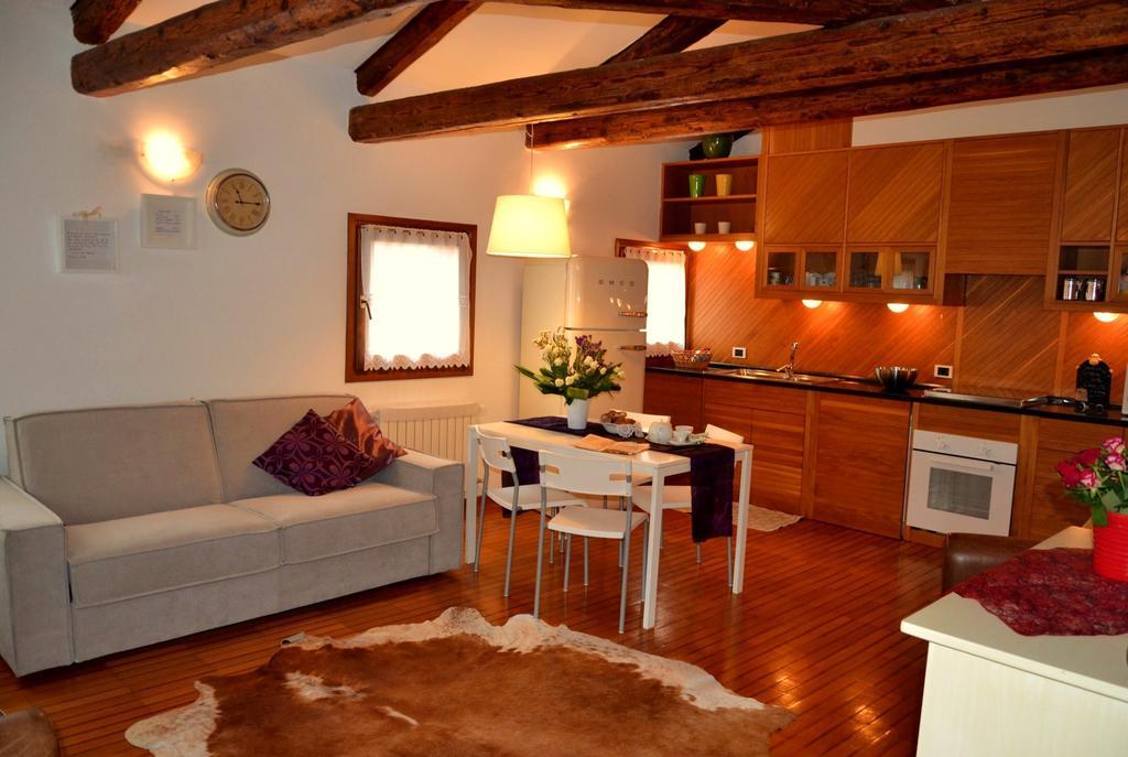 Apartamento Attico San Marco Venecia Habitación foto