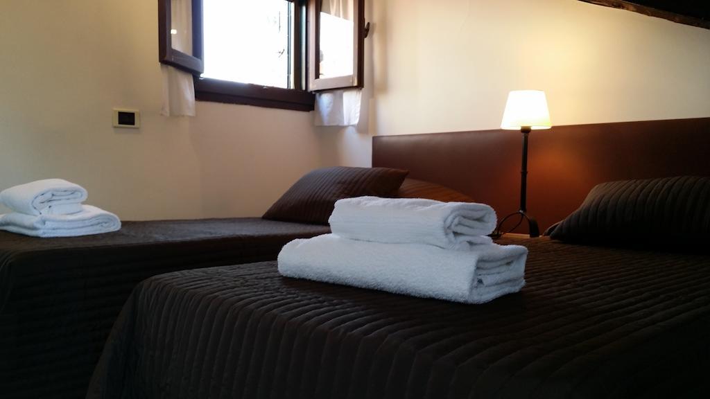 Apartamento Attico San Marco Venecia Habitación foto