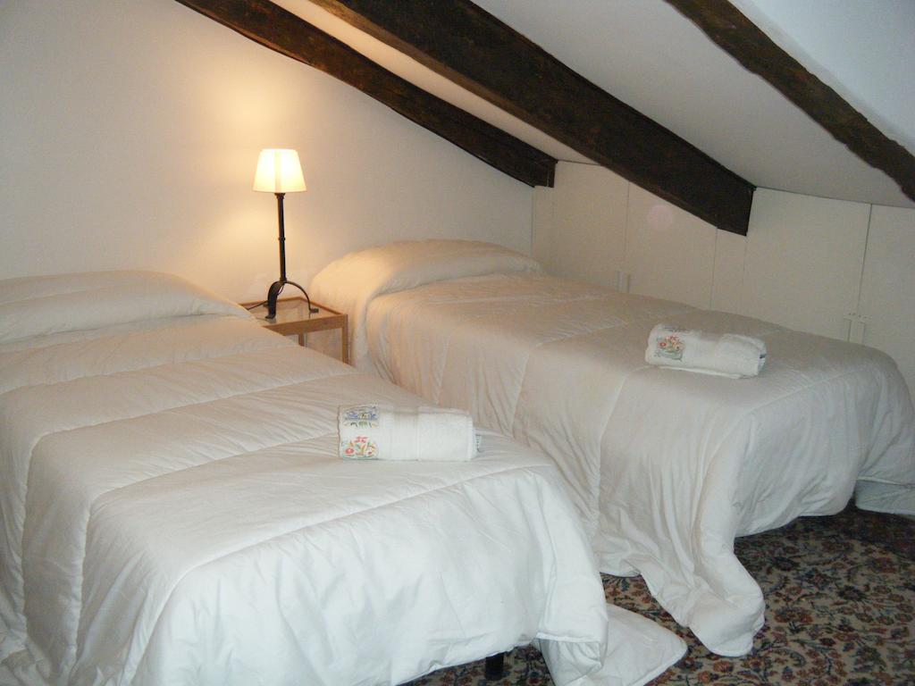 Apartamento Attico San Marco Venecia Habitación foto